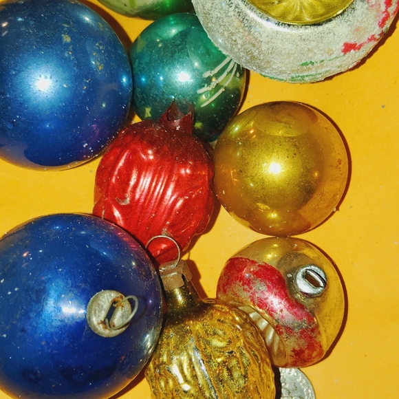 Vintage Mercury Glass ornaments also beating Garland Mercury glass flamingo rare - Picture 4 of 8